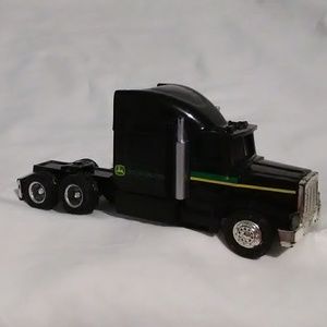 SALE!! Ertl John Deere Die Cast Mini Rig